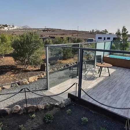 Caserio Leandro Iv Villa *